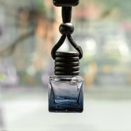 1PC Dyed Square Cap Black Cap Empty Bottle Car Essential Oil Diffuser Fragrance Air Freshener Scent Perfume Bottle Ornament