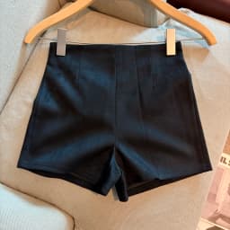 Solid Color 2026 Autumn and Winter New Minimalist High Waist Holiday Shorts Femininity Versatile Casual Fashion Short Pants