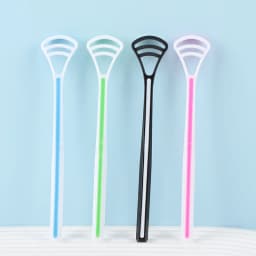 1PCS Silicone Tongue Scraper With Ergonomic Handle Double-sided Fresher Breath Tongue Cleaning Brush Oral Hygiene Tool Wholesale