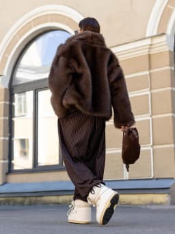 Winter Solid Brown Fluffy Fur Jacket Coat Women Lapel Long Sleeve Thicken Warm Jacket Female High Quality Loose Fur Outwears