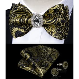 Classic White Selr-tie Bowtie with Ring Pocket Square Cufflinks Set Fashion Solid Men's Bow Tie for Wedding Groom Business Knots