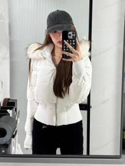 Winter Cold Coat Warm Cropped Jackets Women Fur Hooded Quilted Jacket Parka Streetwear Windproof Coat Cotton Padded Jacket Trend