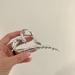 Retro Y2K Skull shaped Hair Claw Clip - Solid Color Hair Claw Clip Women's ponytail stabilizer Halloween accessory for daily use