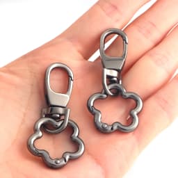 2 Pcs Flowers Charms Keychain Chain Keyring for Women Purse Bag Accessories Keychain
