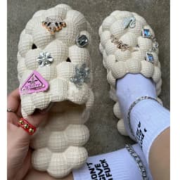 2025 Summer New Bubble Slippers Women Toe-covered Massage Sandals Creative Peanut Shoes Herringbone Slippers Beach Flip Flops