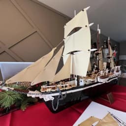 The Endurance Bricks Building Blocks Compatible 3011pcs Antarctic Expedition Ship Dispaly Model Birthday Gifts for Teenage Toys