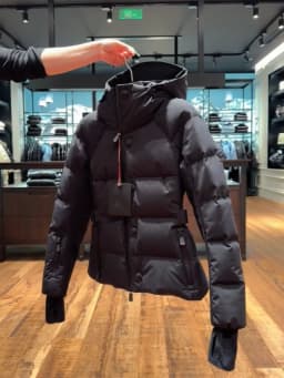 Unique Superb Black Slim Fit Women's Winter Cotton Jacket Waist-Cinching Snowsuit Outerwear Elegant Compact Design