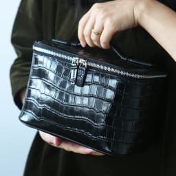 Cowhide Leather Crocodile Pattern Makeup Bag New Free Initials Travel Portable Toiletry Bag Large Capacity Storage Cosmetic Bag
