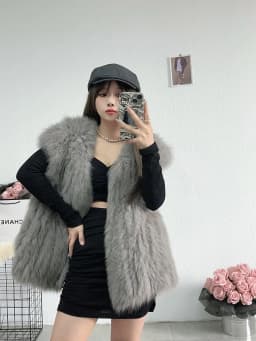 This year's popular internet celebrity style double-sided woven fox fur vest women's slim and young style