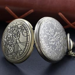 Exquisite and Complex Copper Wire Sculpture Quartz Necklace Pocket Watch Vintage Bronze Pendant Pocket Clock Old Fashion Gift