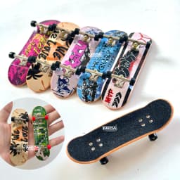 Finger Skateboard Shallow Concave Double Upturned Blister Card Package Fingerboard with Metal Bridge Competitive Fingertip Toy