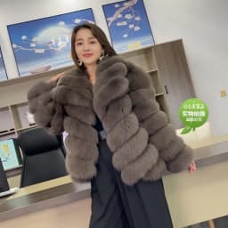 QUEENTINA Winter New Women's Real Fox Fur Coat With Collar Overcoat Leather Female Natural Plus Size