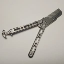 EDC Titanium Alloy Comb EDC Super Light Titanium Comb Portable EDC Outdoor Small Accessories Tools
