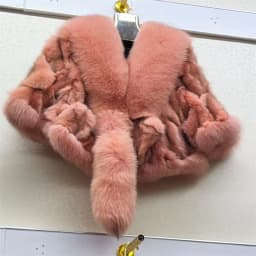 New Real Fox Fur Coat Autumn and Winter Fox Fur Shawls Neckline Jacket Women Natural Fur Vest Shawl Short Trend Lady Fur Poncho