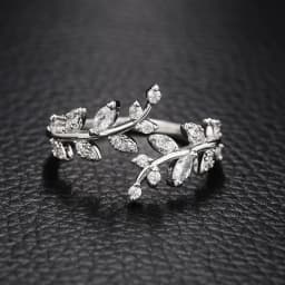 Huitan Aesthetic Flower Adjustable Finger Ring Female Brilliant Zirconia Jewelry for Engagement Ceremony Delicate Accessories