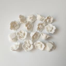 50pcs Handmade Ceramic Flower Material White Color Porcelain Floral Hair Accessories For DIY Jewelry Make Parts