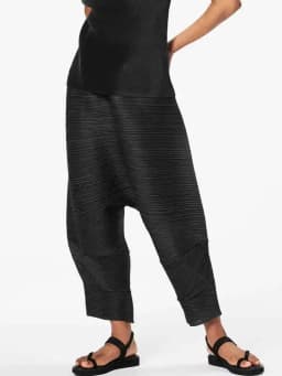 GVUW Pleated Harem Pants Women Solid Color Elastic Waist New 2026 Loose Versatile Female Casual Vintage Style Trousers 17G7131