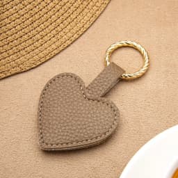 Heart Pu Leather Magnetic Hat Clip Portable Hat Storage Wallet Buckle Love Shape Hat Holder Organizer Gadget Hanging on Bag