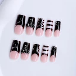 24PCS Gothic Punk Style Fake Nails with Black White Strip Printed Coffin Shape Press on Nails European French False Nails
