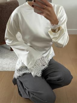 Casual Lace Patchwork Lace-up Tops Women's Slim Belted Waist-cinching Round Neck Pullovers 2026 New Ladies Spring Solid Shirt