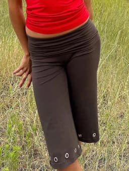 Women Capris Pants Summer Elastic Waist Solid Color Eyelets Casual Short Trousers Streetwear for Daily