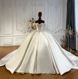 Customized Luxury Square Neck Beaded Pearl Embroidery Shiny Women Wedding Dress Chapel Forma Bridal Gown Vestido De Novia