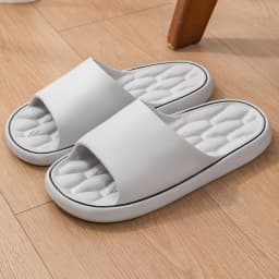 Men Trend New Summer Slippers Soft Non-slip Sole Cloud Sandals for Home Beach Indoor Outdoor