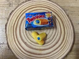 1/12 Scale Miniature Hostes,s Cakes Dollhouse Food Mini Cakes Mini Dollhouse Groceries Mini Doll Food Diorama and Snack Cake
