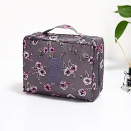 Designer Luxury Portable Cosmetic Storage Bag Makeup Pouch Women Large Multi-compartment Travel Wash Toilet Bathroom Organizers