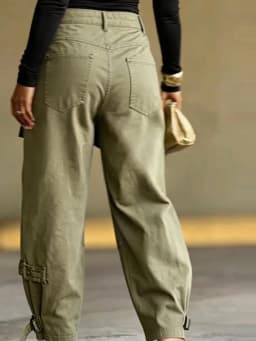 SHENGPALAE Women High Waist Jeans Apron Panel Design Tie Cuff Loose Denim Jogger Trousers Streetwear Autumn 2026 New 05E03295