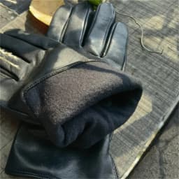 Men's Sheepskin Driving Gloves Solid Color Plus Velvet Touch Screen Fashion Ripple Riding Motorcycle Gloves