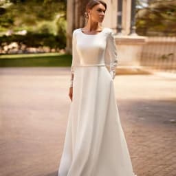 A-Line Satin Muslim Wedding Dresses Exquisite Lace Appliques Scoop Long Sleeves Bridal Gowns for Woman Gorgeous Robe De Mariée