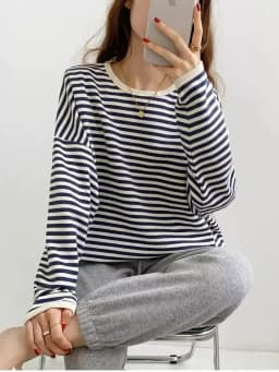 2023 spring and autumn new Korean version casual lazy style pullover striped sweater women's loose top coat