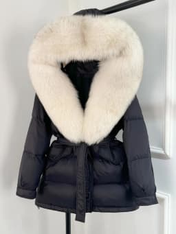 Lagabogy 2025 Thick Warm Mid-Long Puffer Coat Real Fox Fur Collar White Duck Down Coat Female Loose Warm Hooded Parkas With Belt
