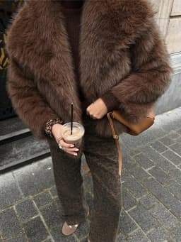 Solid Brown Fluffy Fur Jacket Women's Casual Lapel Loose Long Sleeves Thicken Warm Short Coat 2025 Winter New Lady Commute Wear
