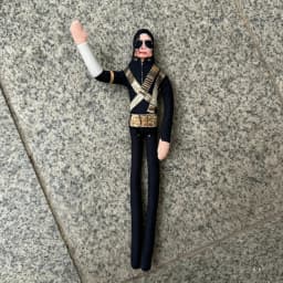Michael Jackson Collectible Doll with 6 Classic Stage Outfits King of Pop Figure MJ Fan Gift Desktop Home Decor Ornament