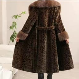 Women's Coat 2025 Winter New Loose Leopard Print Coat Long Integrated Temperament Coat Fashionable fur fur Collar for Ladies WLF