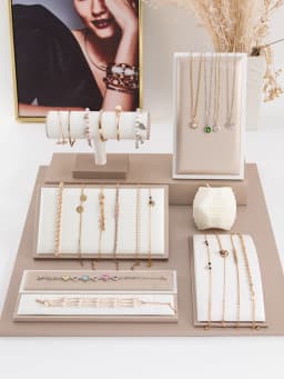 Champagne White Display Case Necklace Rack High-End Jade Jewelry Display Props Counter Display Crystal Exhibition Stand