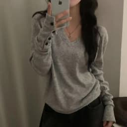 Autumn Casual Classics V Neck Button Blouse Sweaters Women New Simple Office Lady Pull Femme Pullover Korea Chic Pullover Y2k