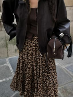 Retro High Waist Slim Fit Leopard Print Long Skirt Women's Fashionable Swing Half Body Skirt Commute Style Autumn Winter