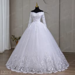 Customized Off Shoulder Plus Size Wedding Dresses 2026 New Luxury Long Sleeve For Bride Dress Wedding Gown Princess Vintage