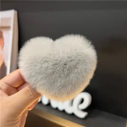1pc Love plush hair clip, high-end feeling, autumn and winter plush bangs, side clip of plush, BB clip hair accessory, headwear