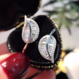 Exquisite Leaf-Shaped Zircon Open Ring Shiny Crystal CZ Engagement Rings Wedding Party Daily Wear Jewelry Gift for Women