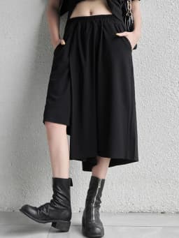 [EAM] High Elastic Waist Black Irregular Casual Pants New Loose Fit Trousers Women Fashion Tide Spring Autumn 2026 1DF4734