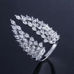 Huitan Aesthetic Flower Adjustable Finger Ring Female Brilliant Zirconia Jewelry for Engagement Ceremony Delicate Accessories