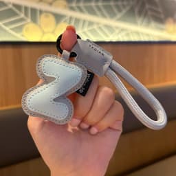 Mixed Color Pu Leather Letter Key Chains A-Z Initial Alphabet Pendant Wristband Key Ring Bag Tag Ornaments Christmas Party Gifts