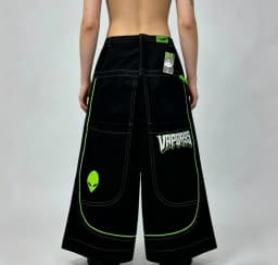 Y2K New Retro Centipede Embroidery Pattern Washed Oversized Wide-Leg Pants Street Gothic Harajuku Floor Pants For Men and Women
