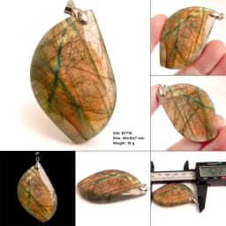 Stone Craft Natural Labradorite Raw Stone Polishing Geometric Shape Crystal Labradorite Pendent Exquisite Natural Training Stone