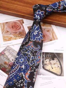 New Printing Men's Soft Thin Tie Creative Graffiti Floral Print Necktie Daily Wear Cravat Wedding Business Party Gift