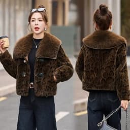 2025 Autumn Winter Wide Lapel Fox Fur Short Jacket Women's Leopard Print Faux Fur Integrated Coats Lady Loose Mink Fur Outerwear